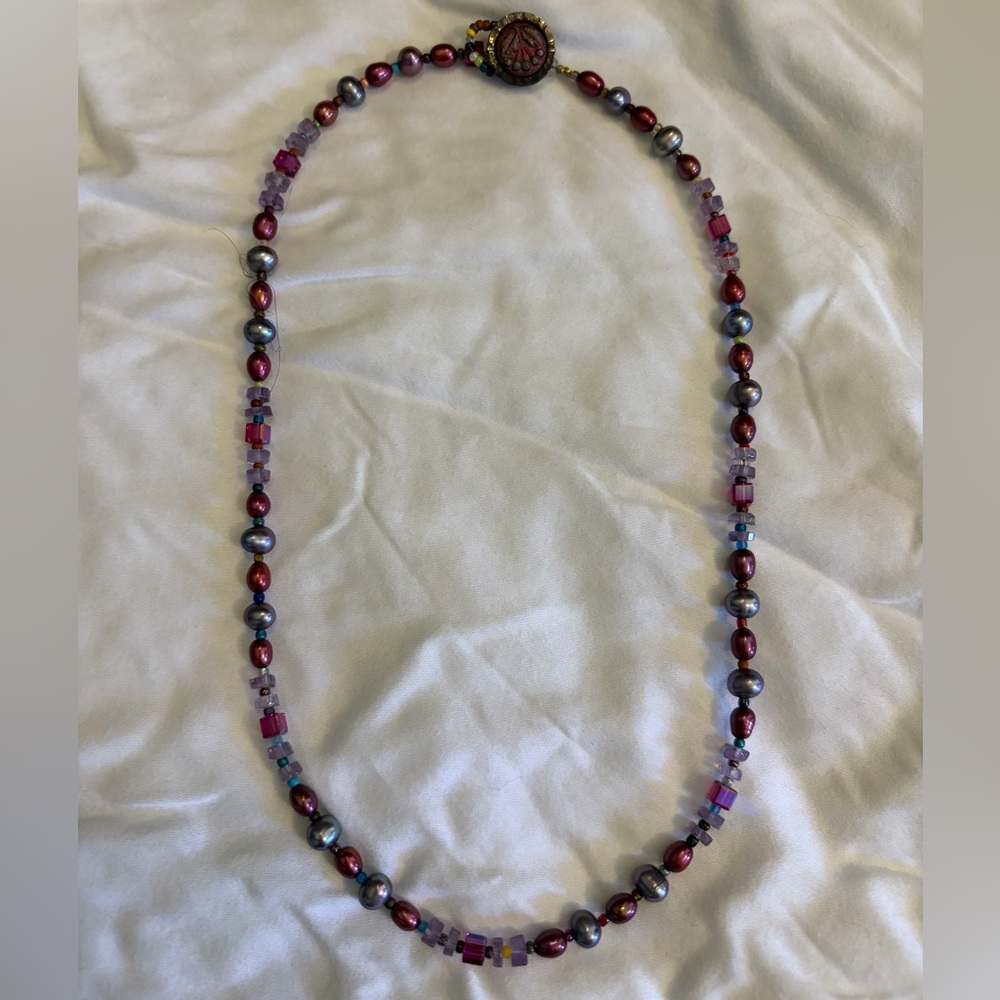 Mixed pearls necklace